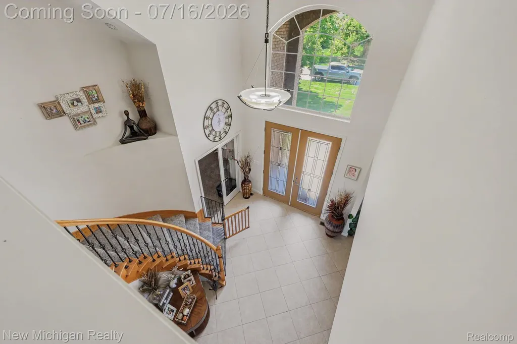3812 Finch Drive Troy City MI 48084