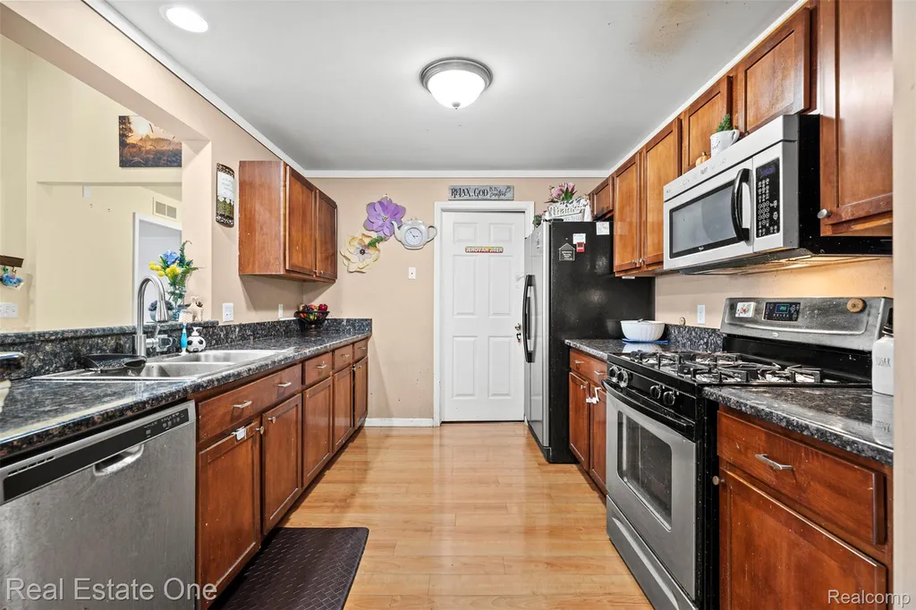 21628 Majestic Drive Brownstown Charter Township MI 48183