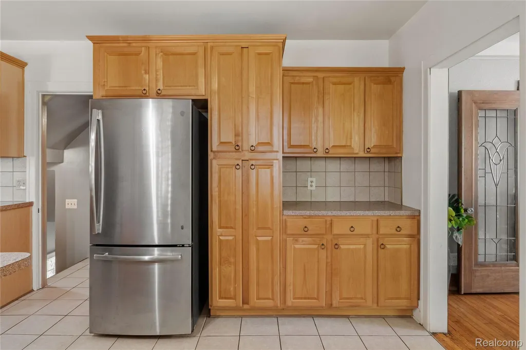 16614 Edinborough Road Detroit City MI 48219