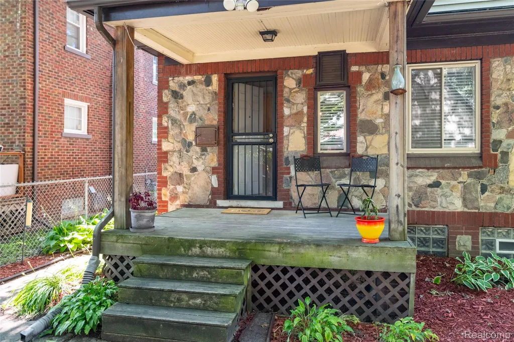 16614 Edinborough Road Detroit City MI 48219