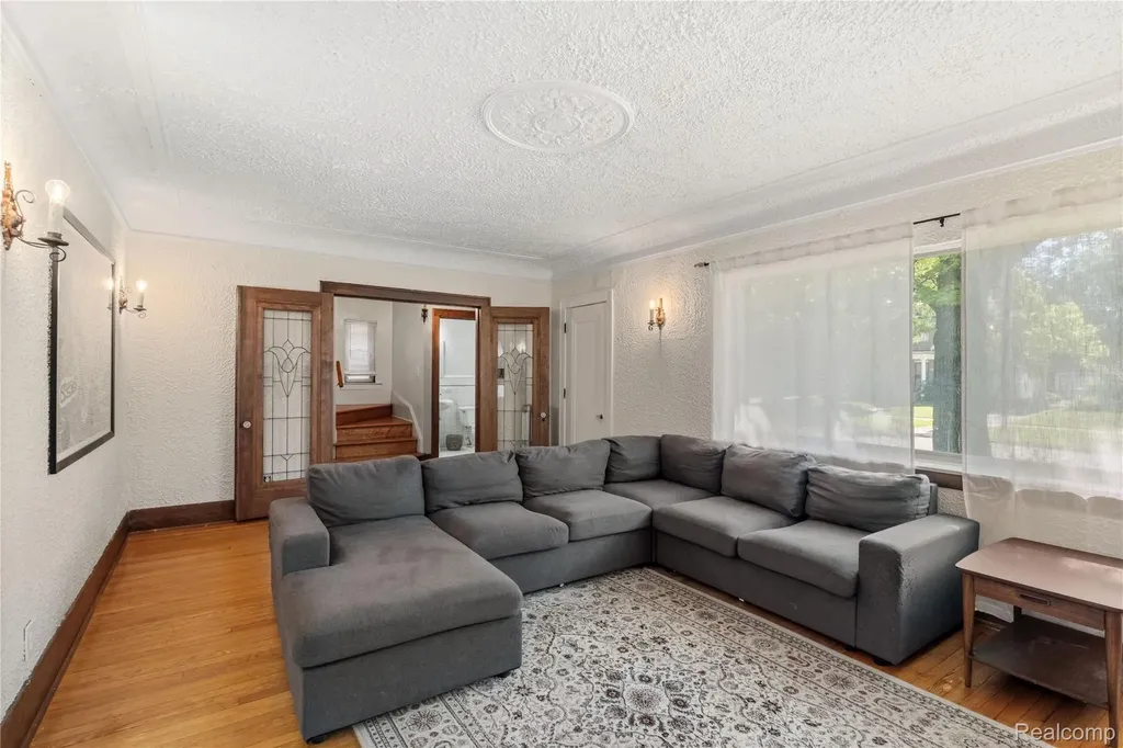 16614 Edinborough Road Detroit City MI 48219
