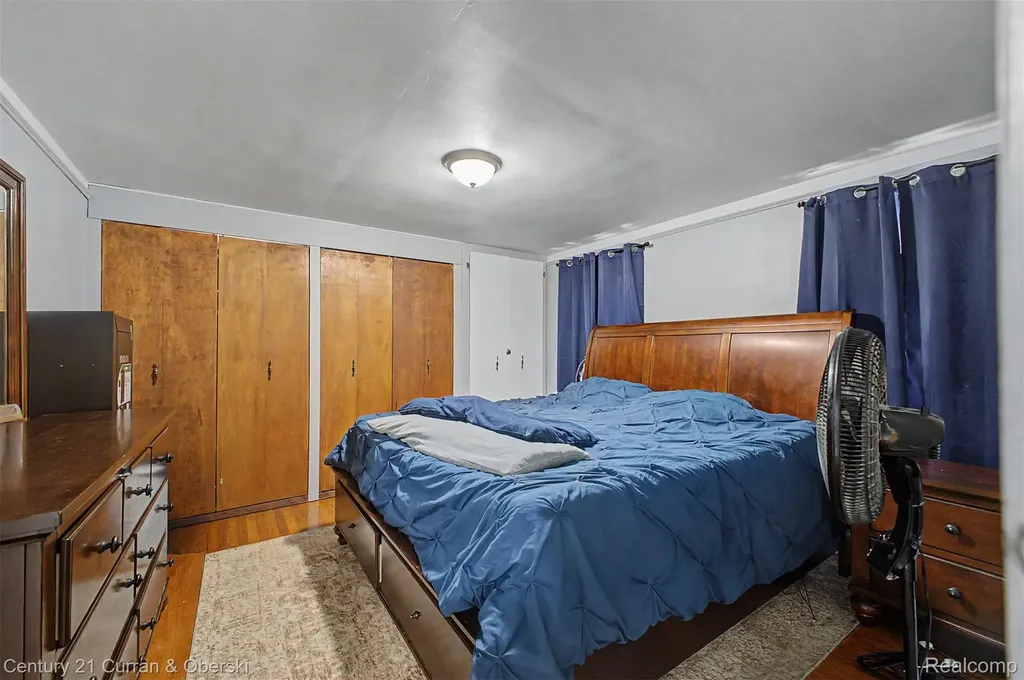 6821 Kolb Avenue Allen Park City MI 48101