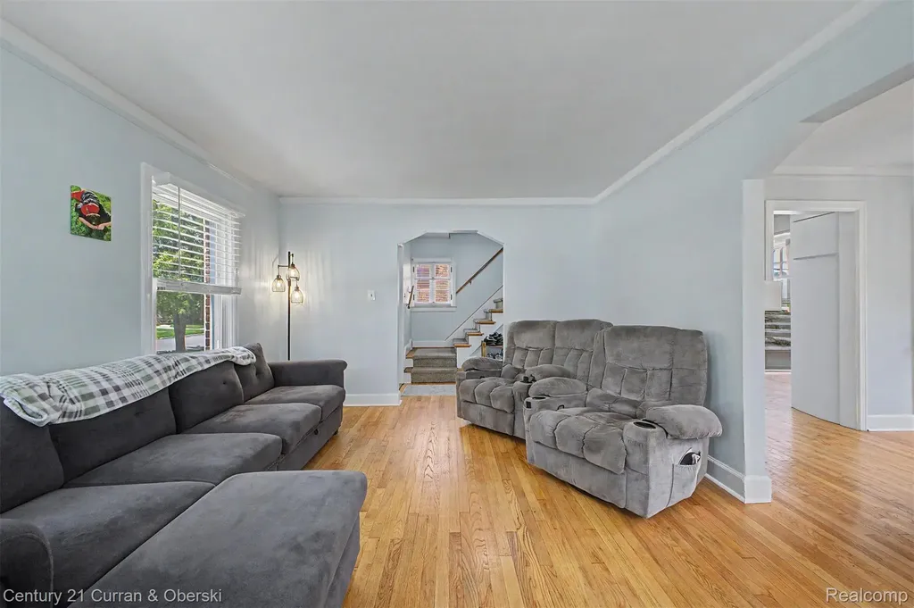 6821 Kolb Avenue Allen Park City MI 48101
