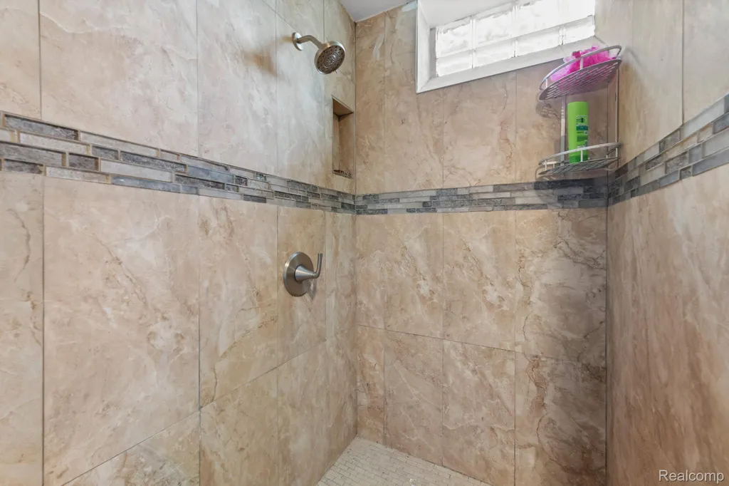 19371 Monica Street Detroit City MI 48221