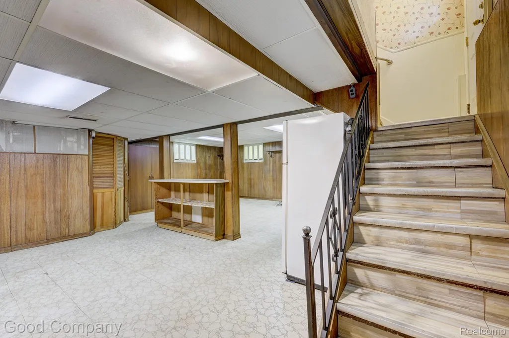 6464 Coleman Street Dearborn City MI 48126