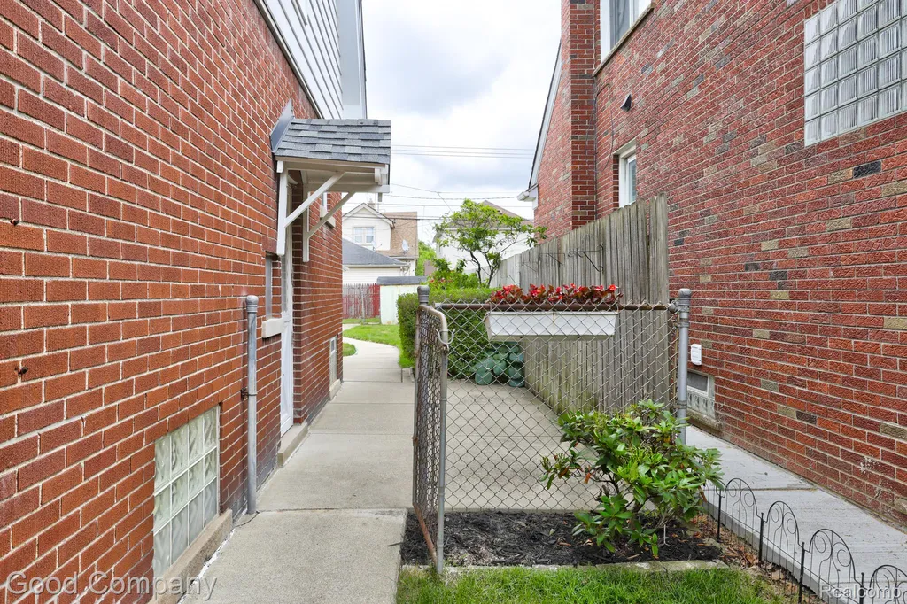 6464 Coleman Street Dearborn City MI 48126