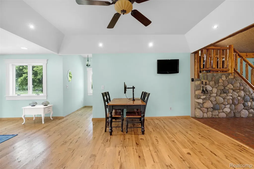 27901 Brandes Road Flat Rock City MI 48134