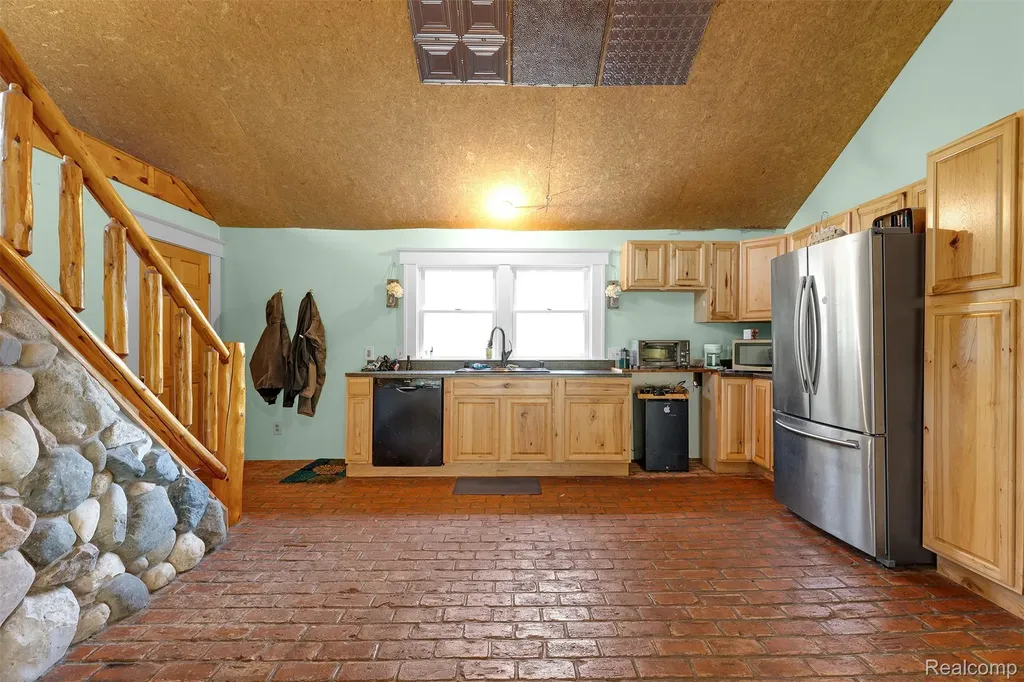27901 Brandes Road Flat Rock City MI 48134