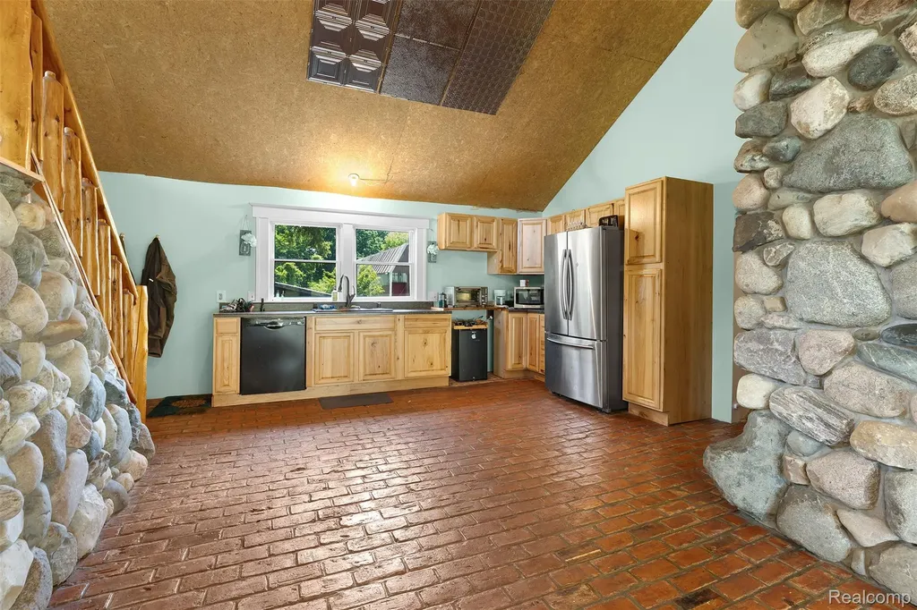 27901 Brandes Road Flat Rock City MI 48134