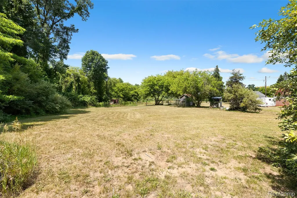 27901 Brandes Road Flat Rock City MI 48134