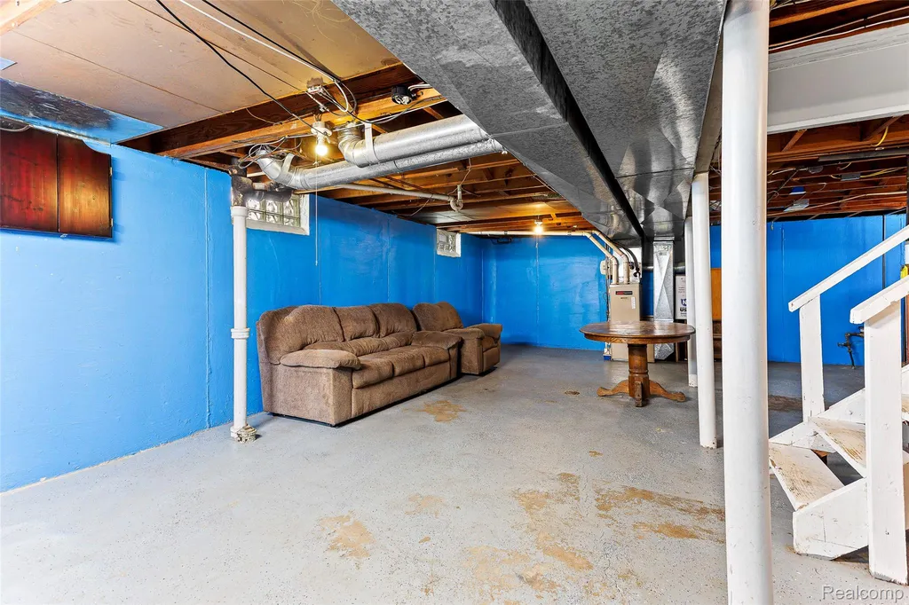 14672 Kennebec Street Southgate City MI 48195