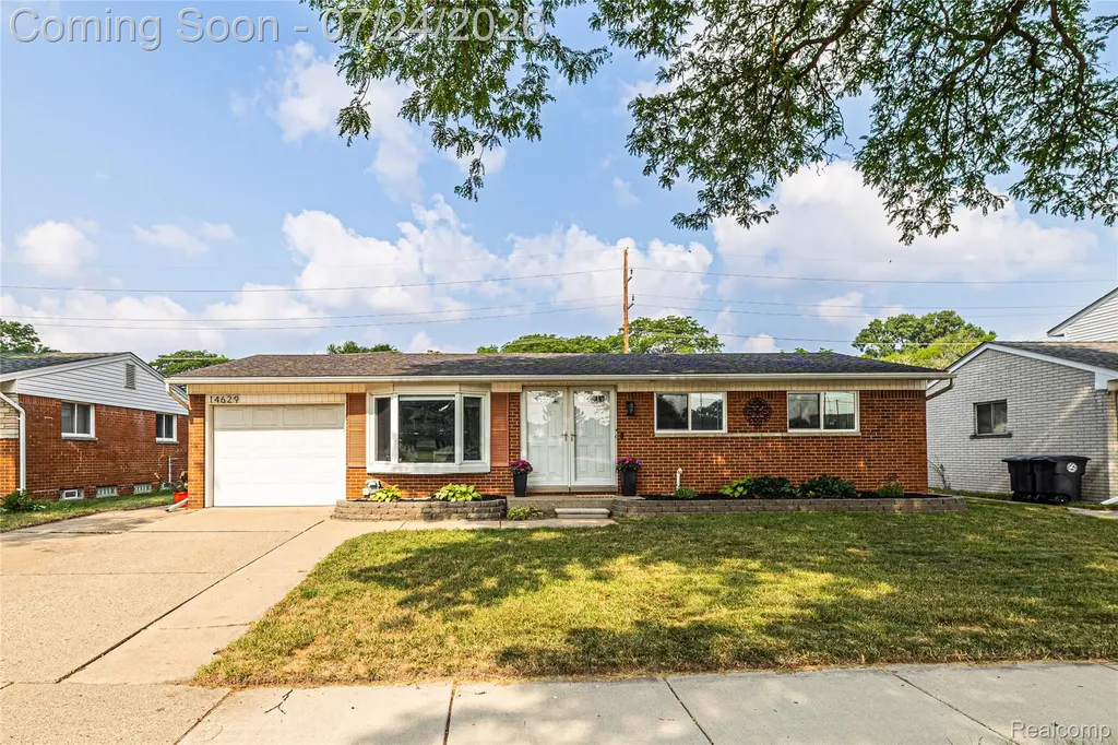 14629 Newburgh Road Wayne City MI 48154