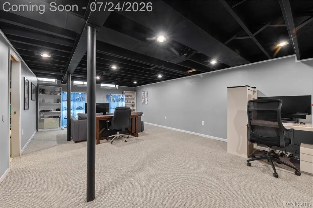14629 Newburgh Road Wayne City MI 48154