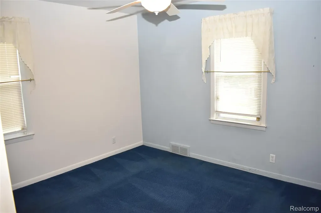 19917 Denby Redford Charter Township MI 48240