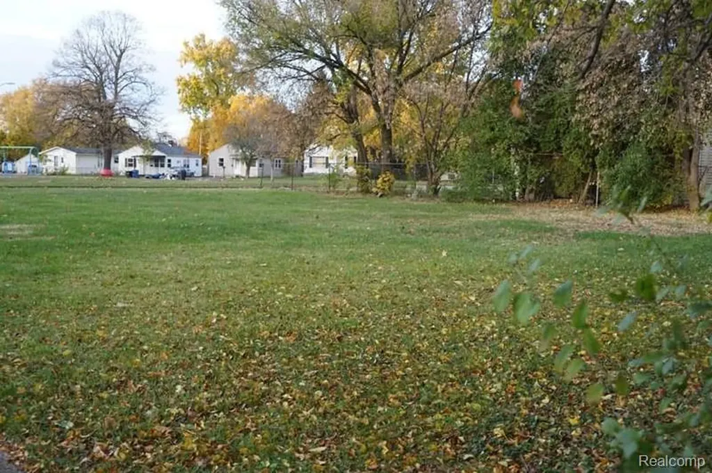 1414 Earlmoor Boulevard Flint City MI 48506