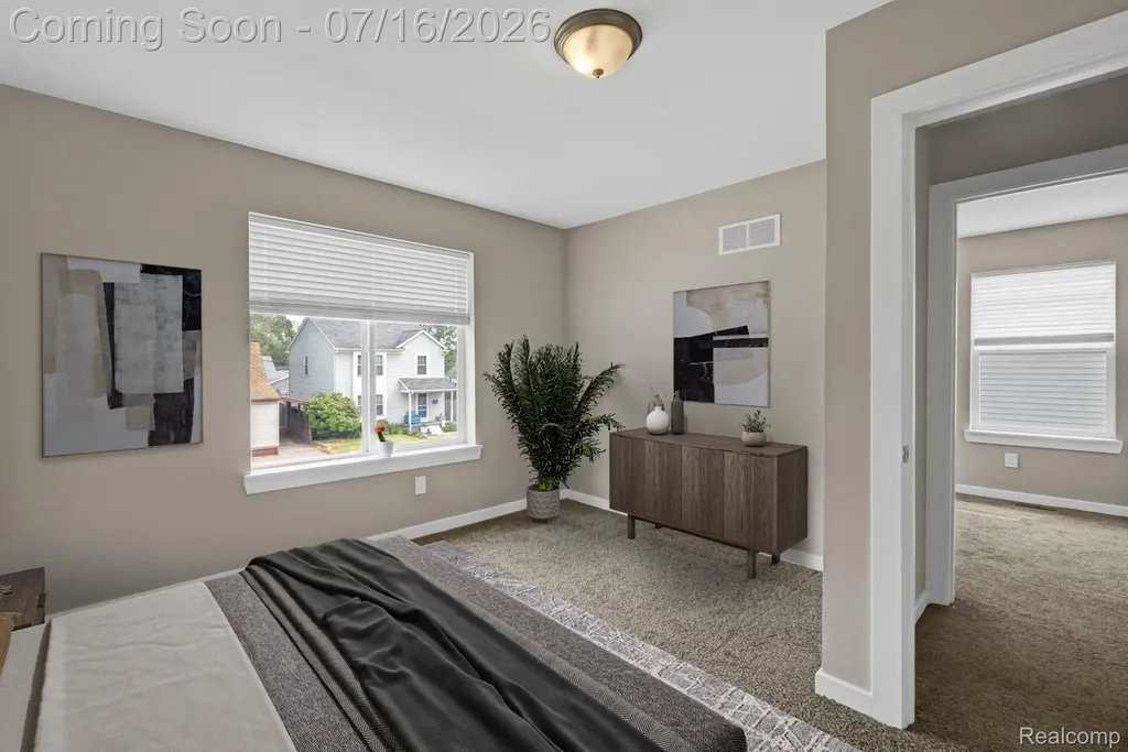 534 E Brickley Avenue Hazel Park City MI 48030