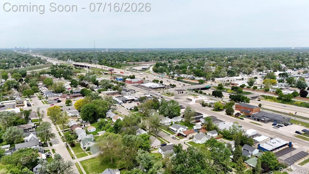 534 E Brickley Avenue Hazel Park City MI 48030