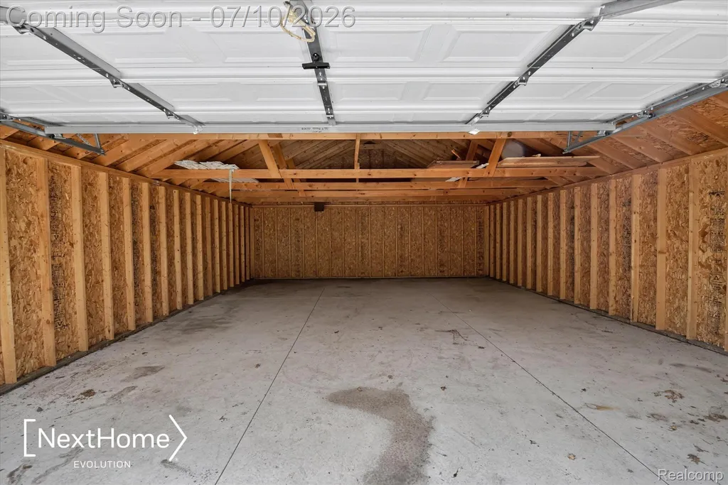 33950 Ecorse Road Romulus City MI 48174