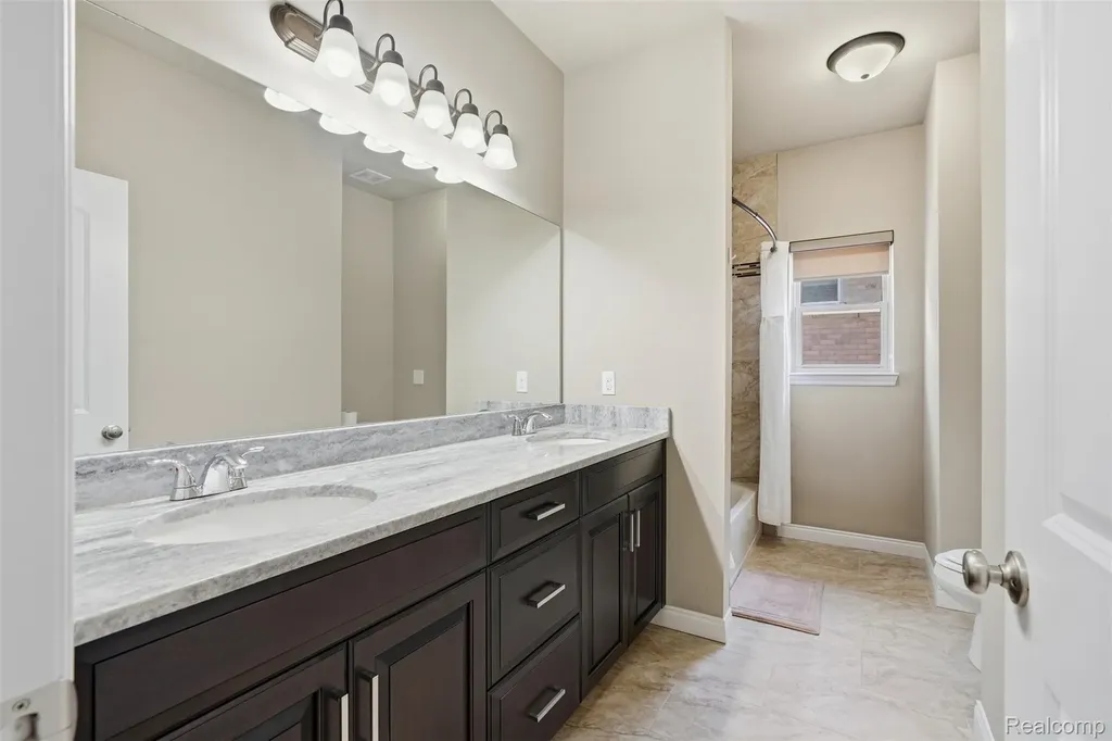 7419 Park Terrace Lane Shelby Charter Township MI 48317
