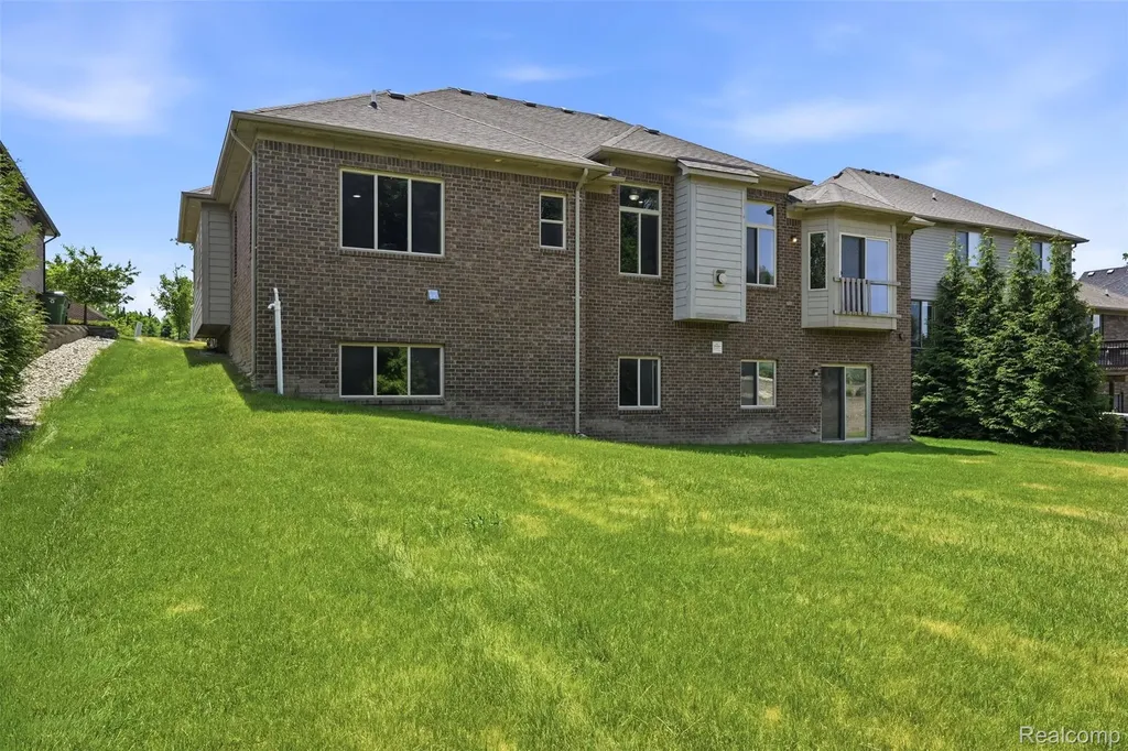 7419 Park Terrace Lane Shelby Charter Township MI 48317