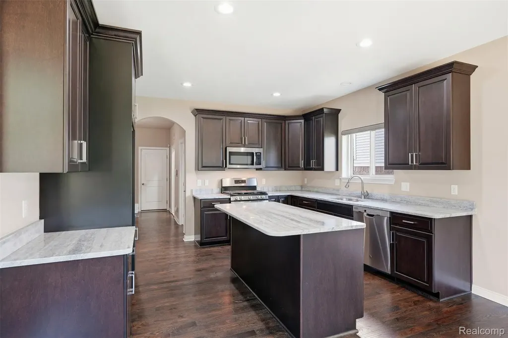 7419 Park Terrace Lane Shelby Charter Township MI 48317