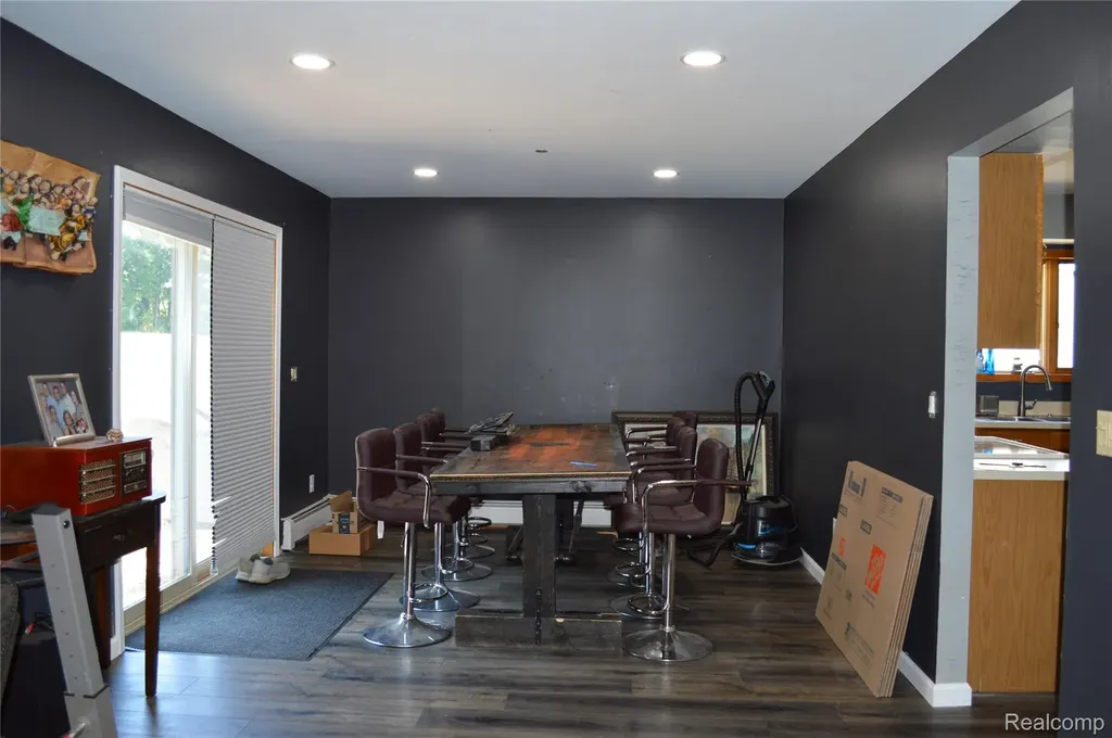 10055 Walnut Hill Drive Springfield Charter Township MI 48350