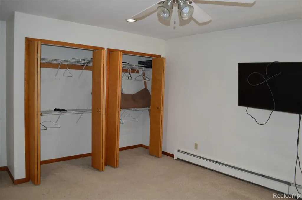 10055 Walnut Hill Drive Springfield Charter Township MI 48350