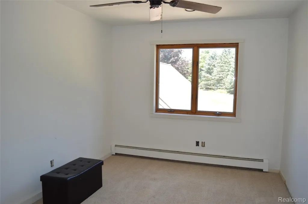10055 Walnut Hill Drive Springfield Charter Township MI 48350