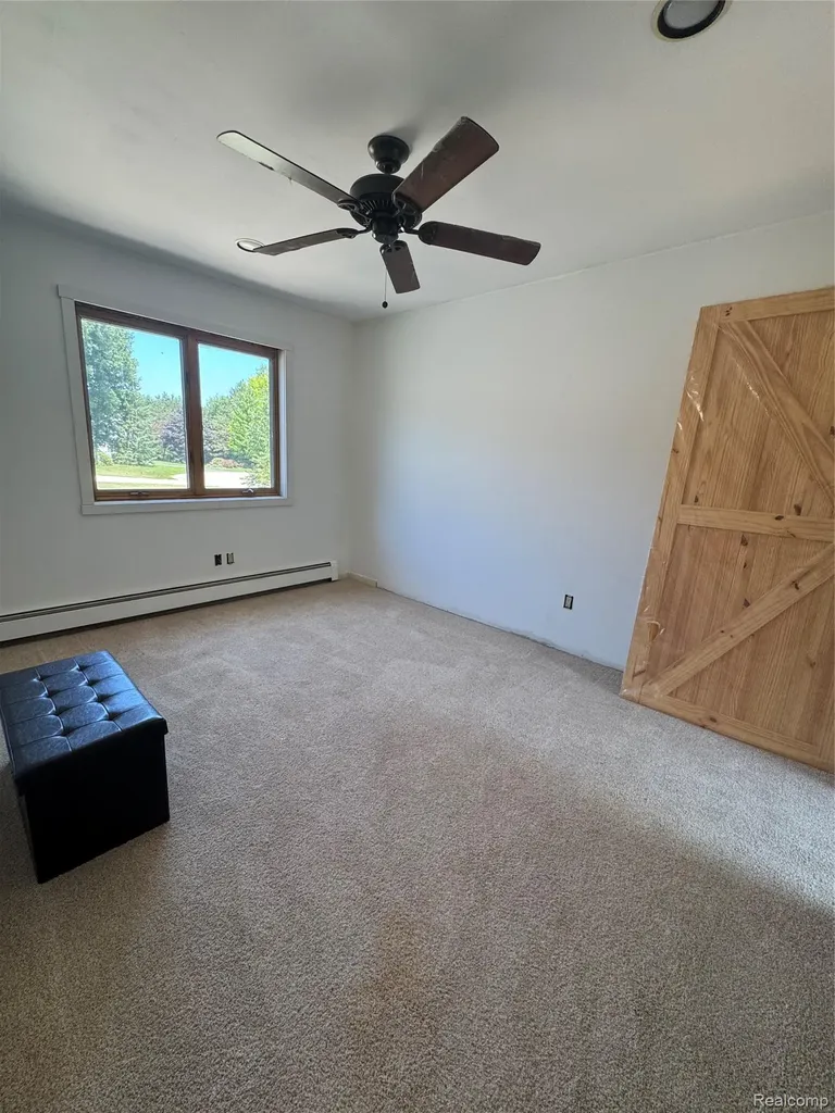 10055 Walnut Hill Drive Springfield Charter Township MI 48350