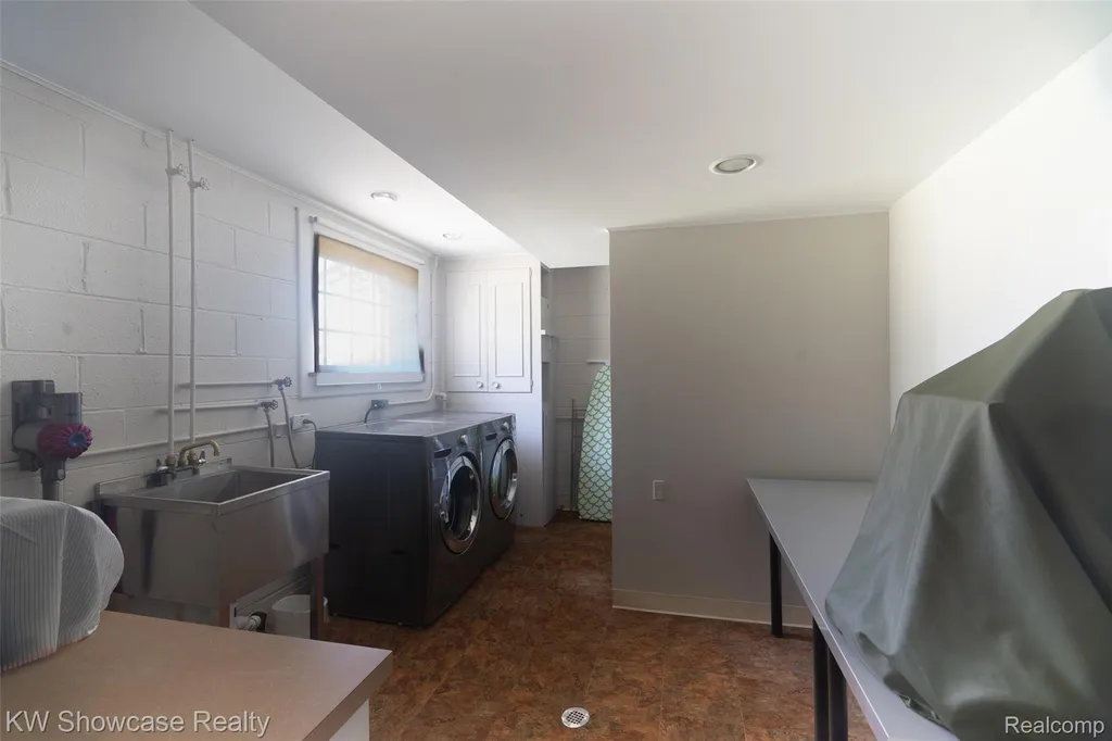 7000 Pebblecreek Road West Bloomfield Charter Township MI 48322