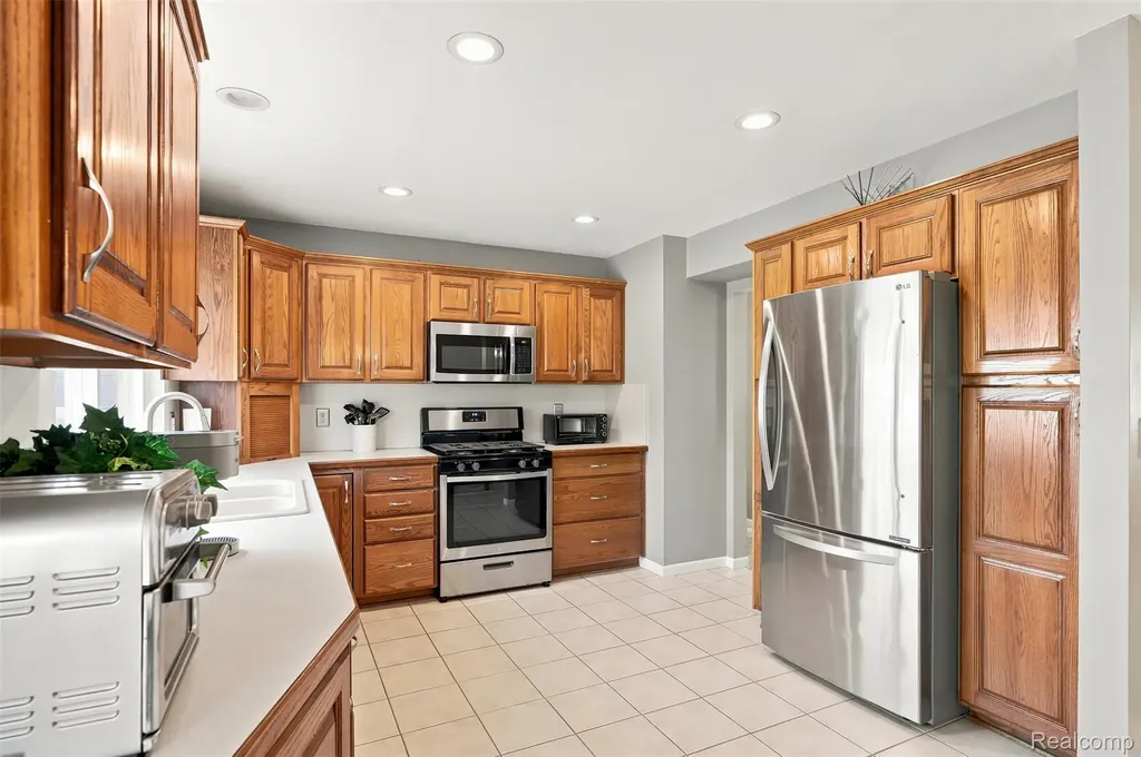4731 Pare Lane Trenton City MI 48183