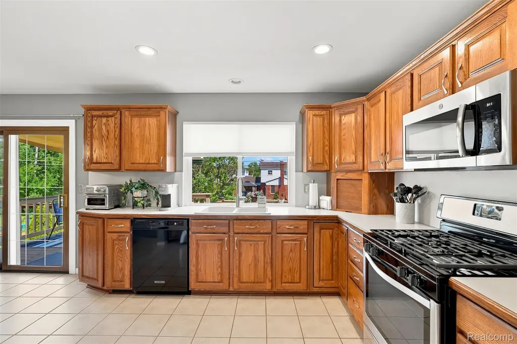 4731 Pare Lane Trenton City MI 48183