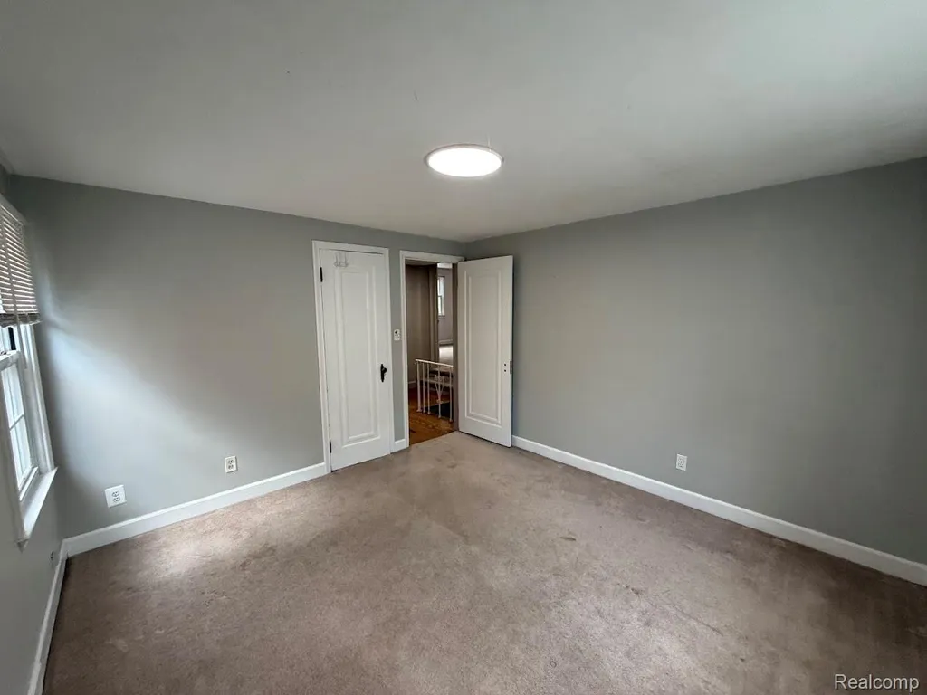 643 N Rosevere Avenue Dearborn City MI 48128