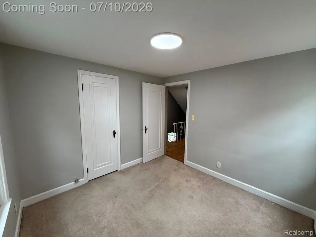 643 N Rosevere Avenue Dearborn City MI 48128