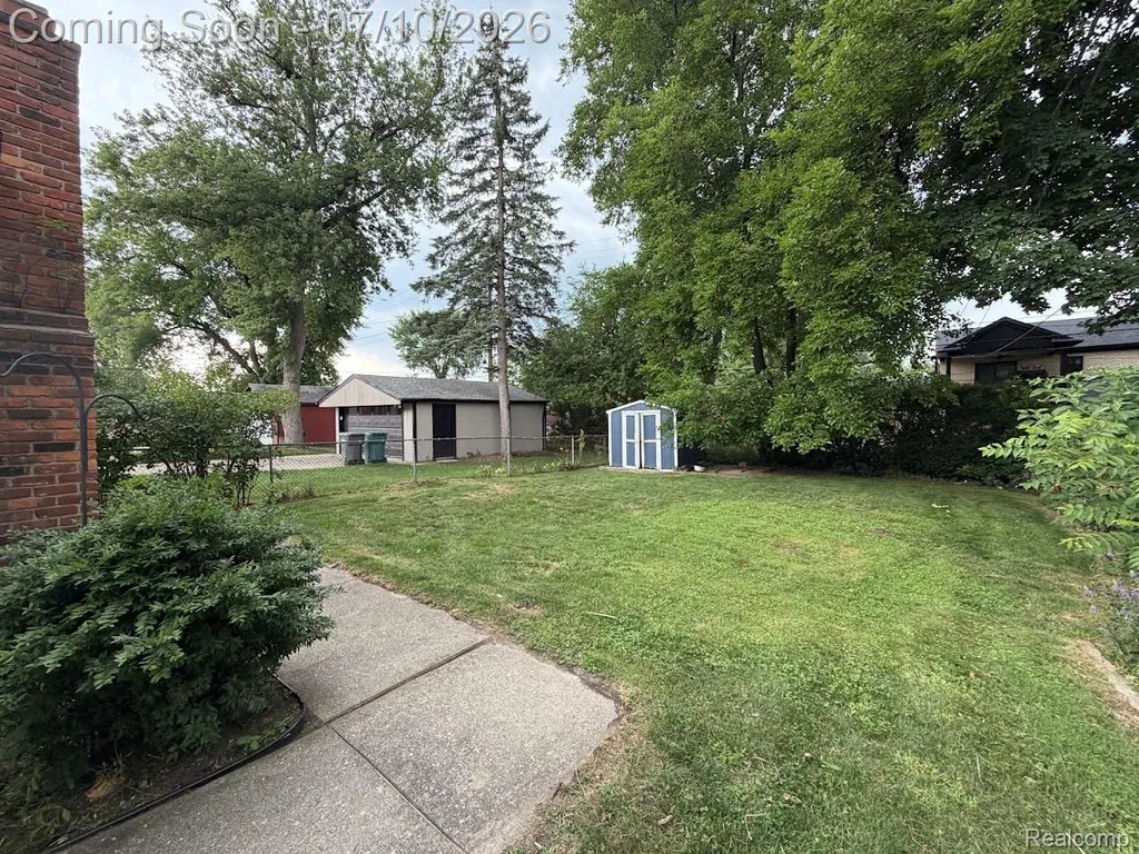 643 N Rosevere Avenue Dearborn City MI 48128