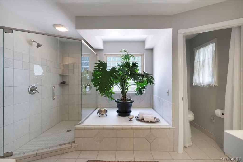 13268 Harborview Drive Fenton Charter Township MI 48451