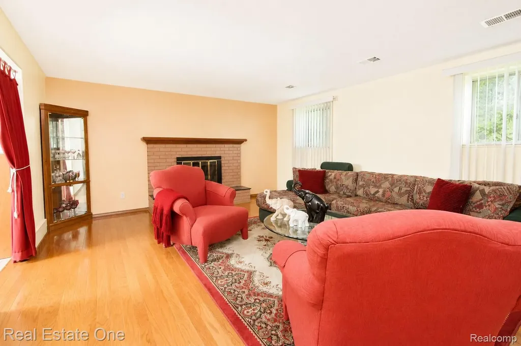 4510 Bethune Court West Bloomfield Charter Township MI 48323