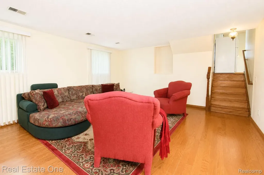 4510 Bethune Court West Bloomfield Charter Township MI 48323