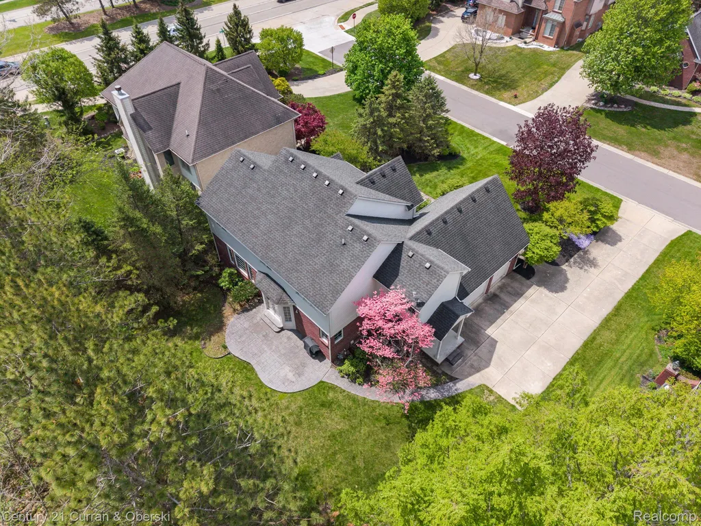 27852 Larson Lane Farmington Hills City MI 48331