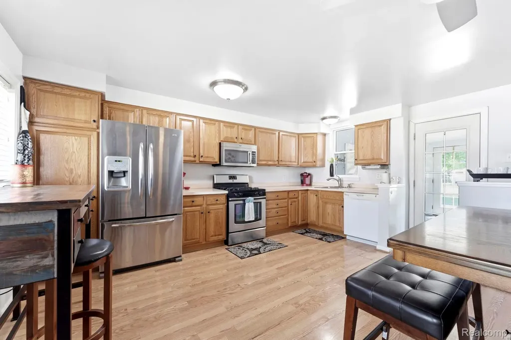 6735 Balfour Avenue Allen Park City MI 48101