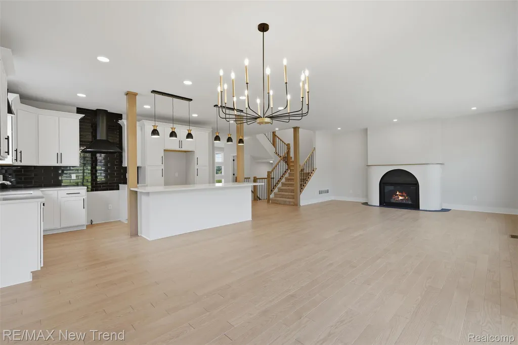 203 Mountain View Lane Milford Village MI 48381