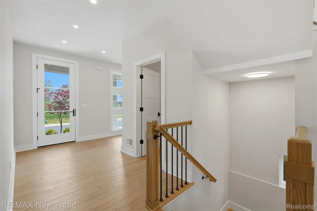 203 Mountain View Lane Milford Village MI 48381