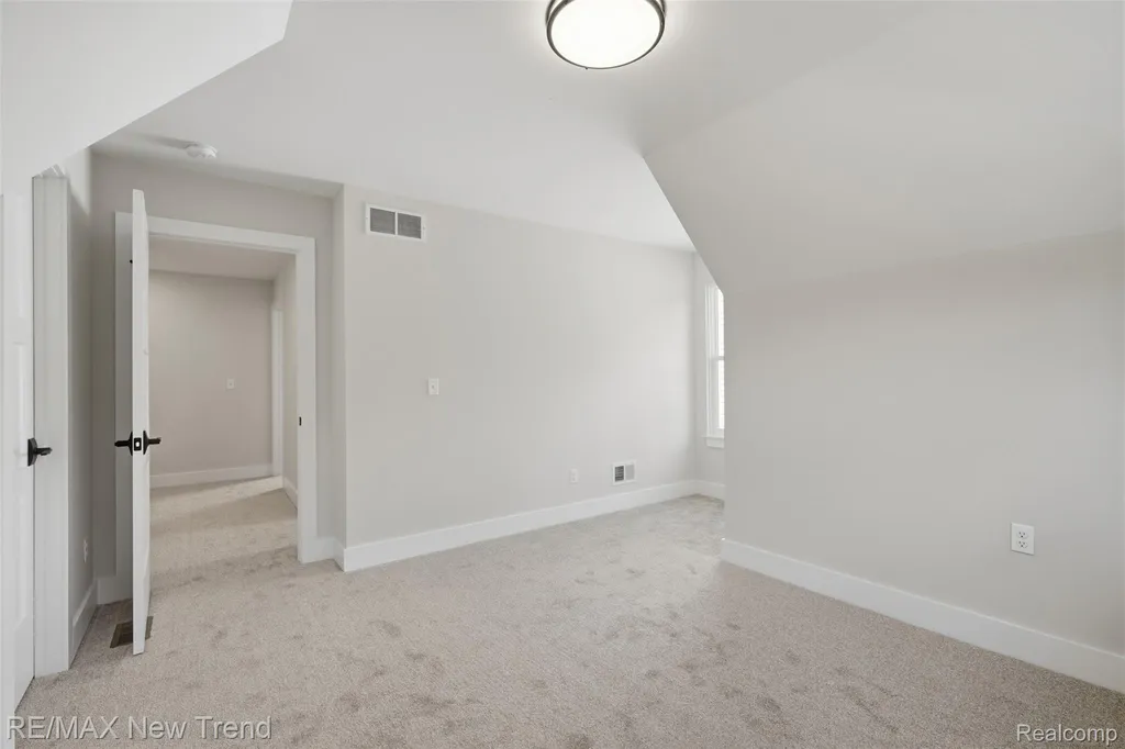 203 Mountain View Lane Milford Village MI 48381