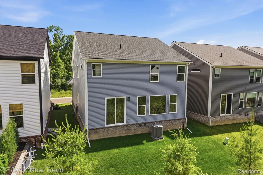 203 Mountain View Lane Milford Village MI 48381