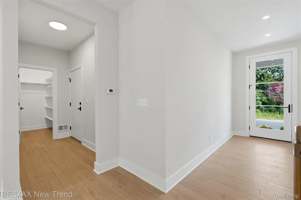 203 Mountain View Lane Milford Village MI 48381