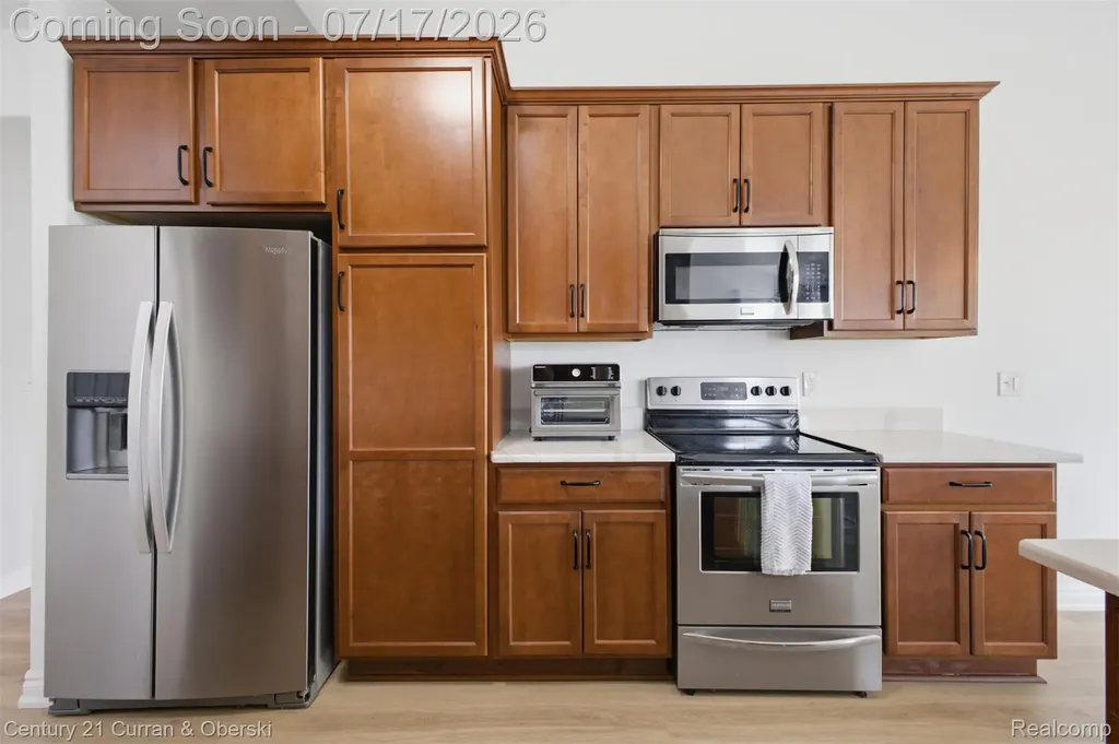 57283 Elk Run W Lyon Charter Township MI 48165
