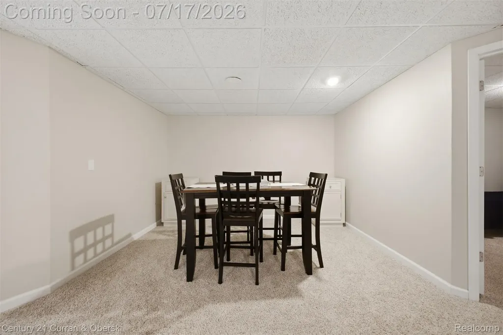 57283 Elk Run W Lyon Charter Township MI 48165