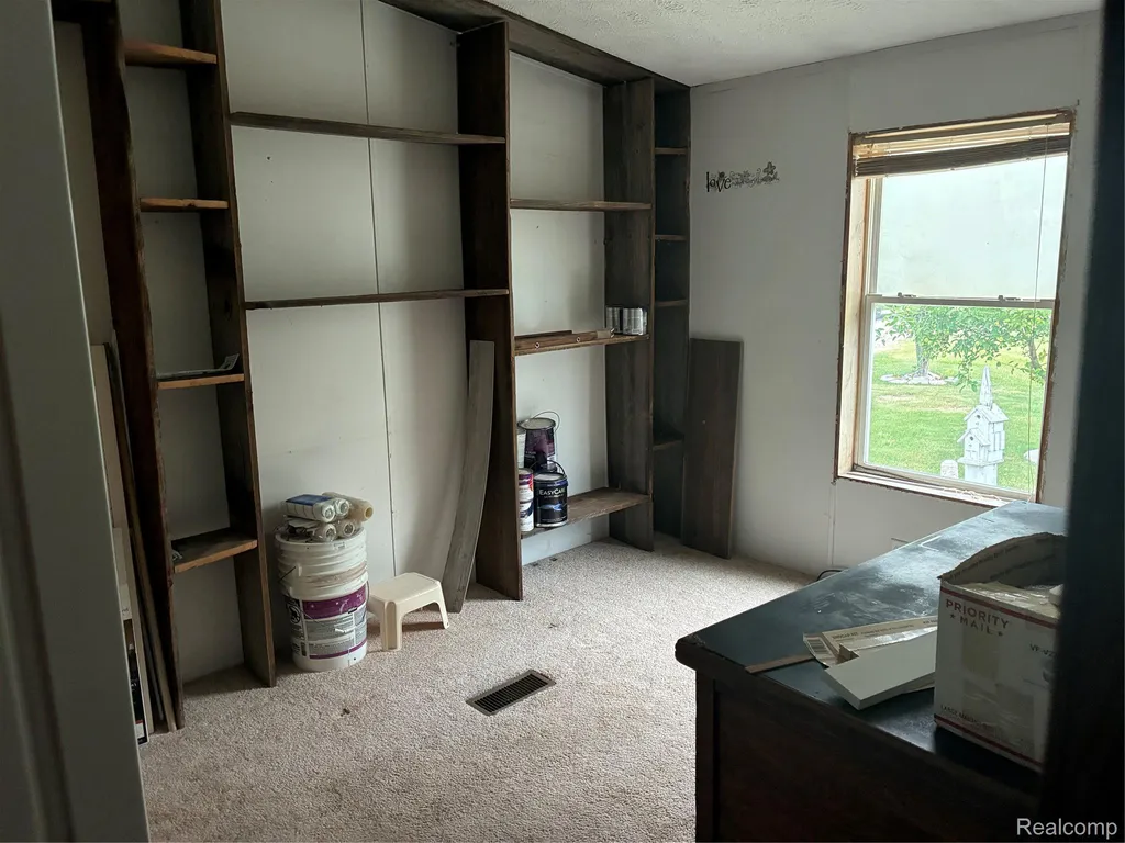 7364 Kings Court Alma City MI 48801
