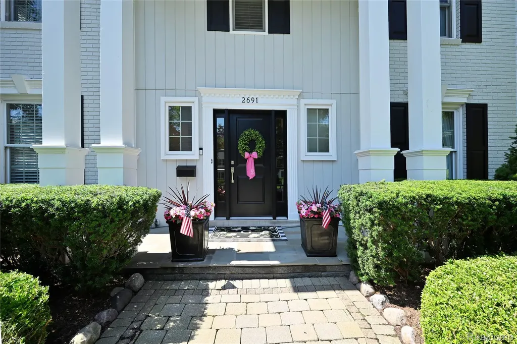 2691 Bradway Boulevard Bloomfield Hills City MI 48301