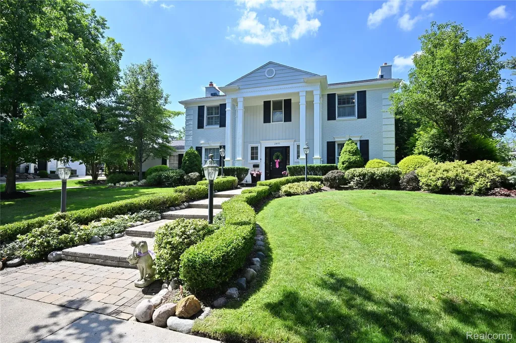 2691 Bradway Boulevard Bloomfield Hills City MI 48301